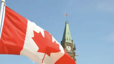 How to Immigrate to Canada Without a Job Offer in 2023