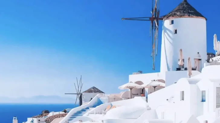 These Are The Top 5 Places in Greece You Need to Visit